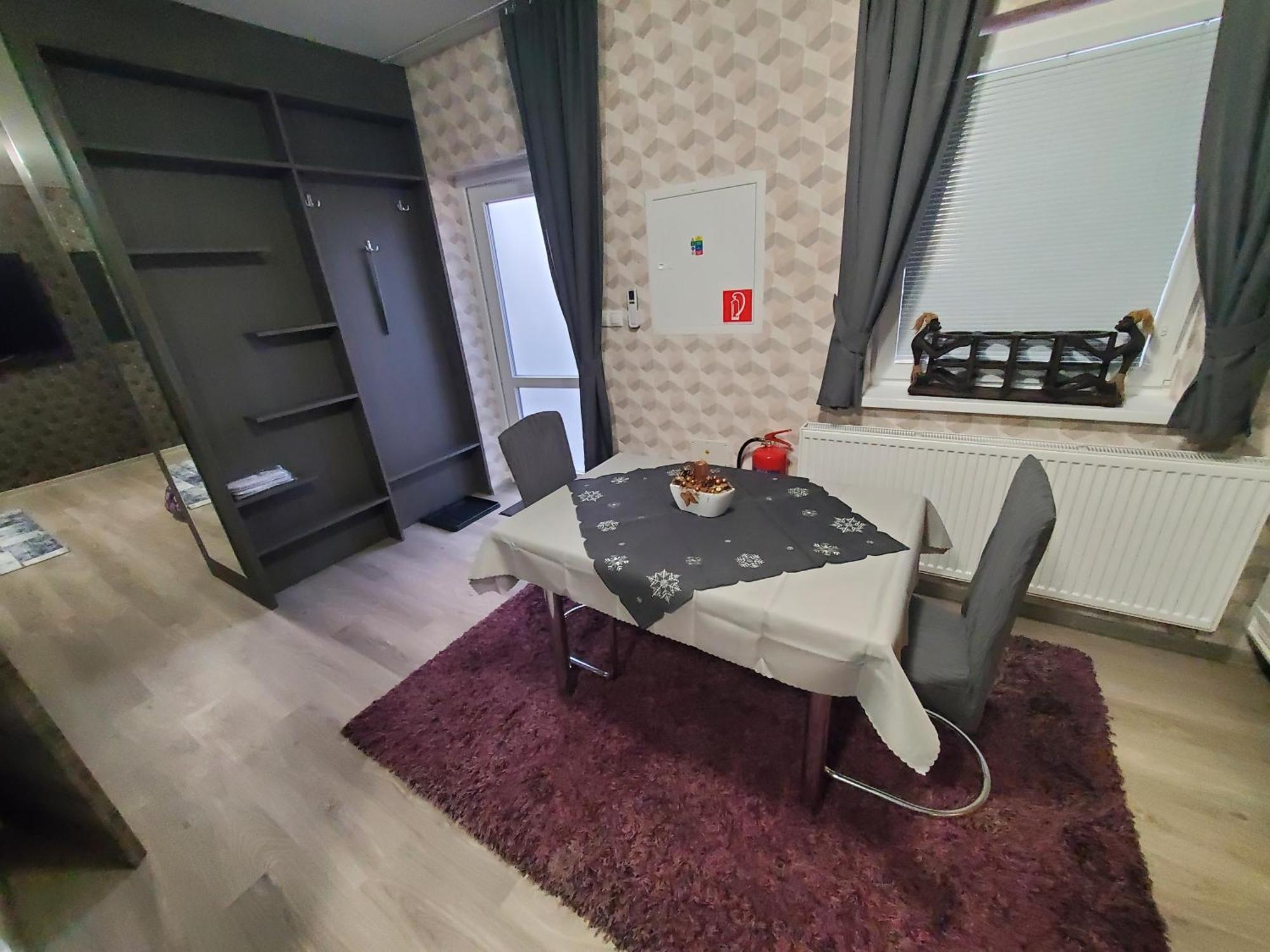 Valla Penzion & Restauracia Malacka Kültér fotó